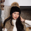 Черна дамска шапка от норка с натурален лисич помпон
